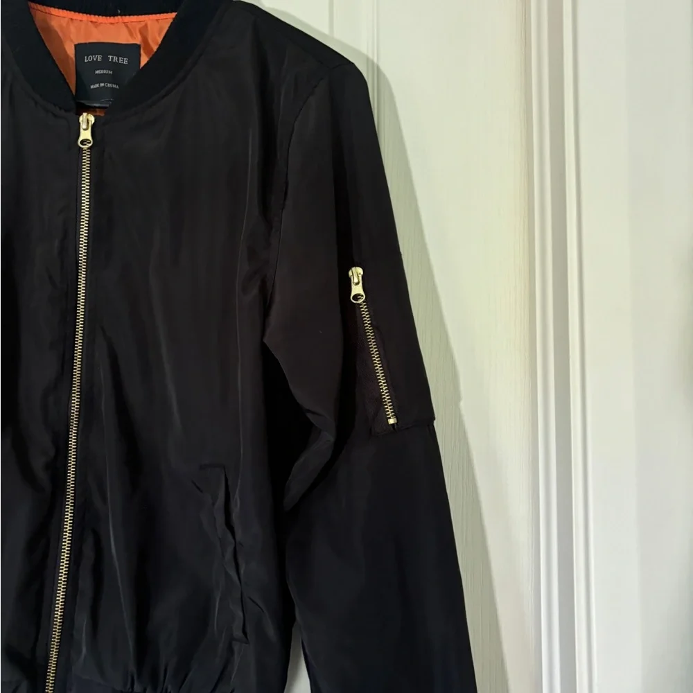 Love Tree Black Bomber Jacket Women’s Medium Orange Lining MA-1 Style Zip Front - Picture 3 of 6